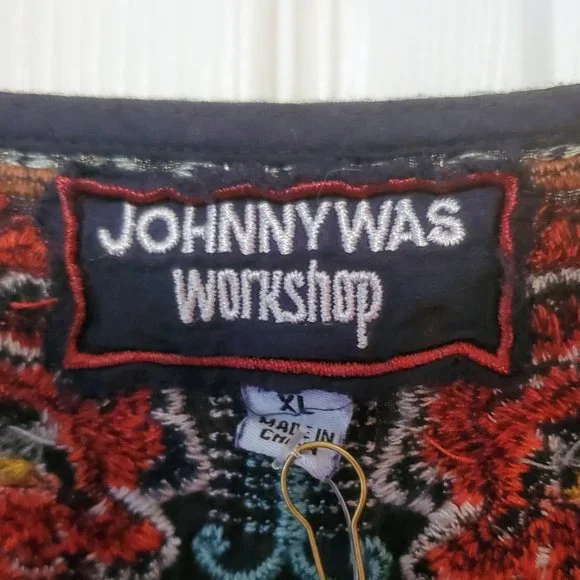 Johnny Was Dark Blue Floral Embroidered Tank - Picture 4 of 6